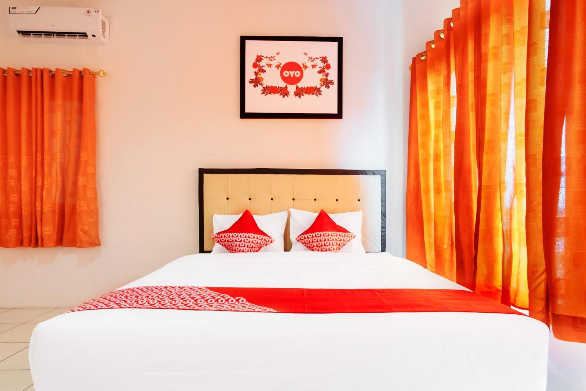 Oyo 622 Bakti Homestay Медан Екстериор снимка